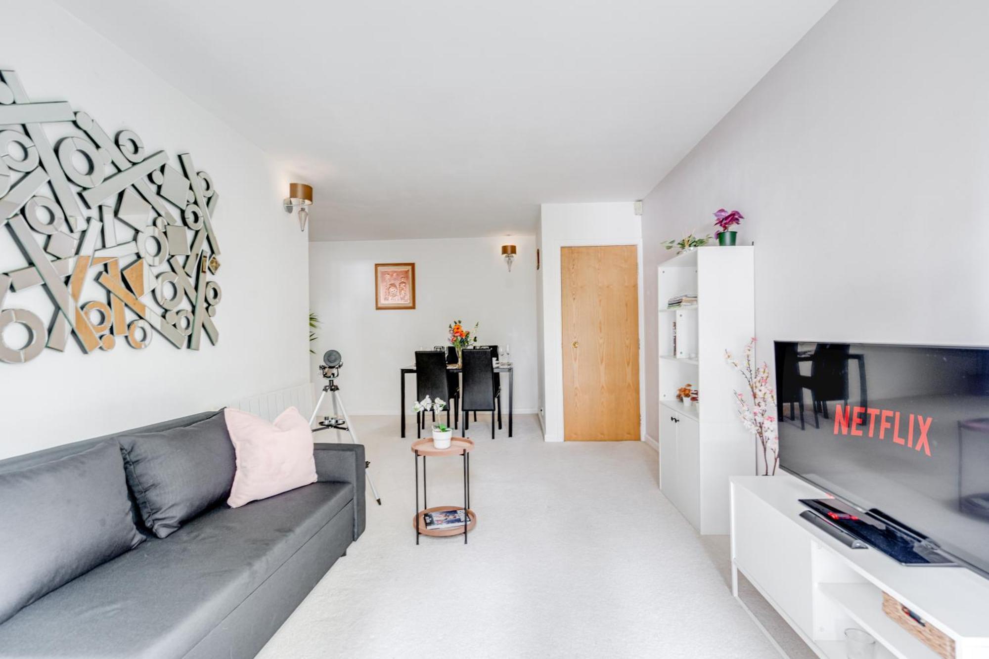Apartment In Elephant & Castle With Parking Londyn Zewnętrze zdjęcie